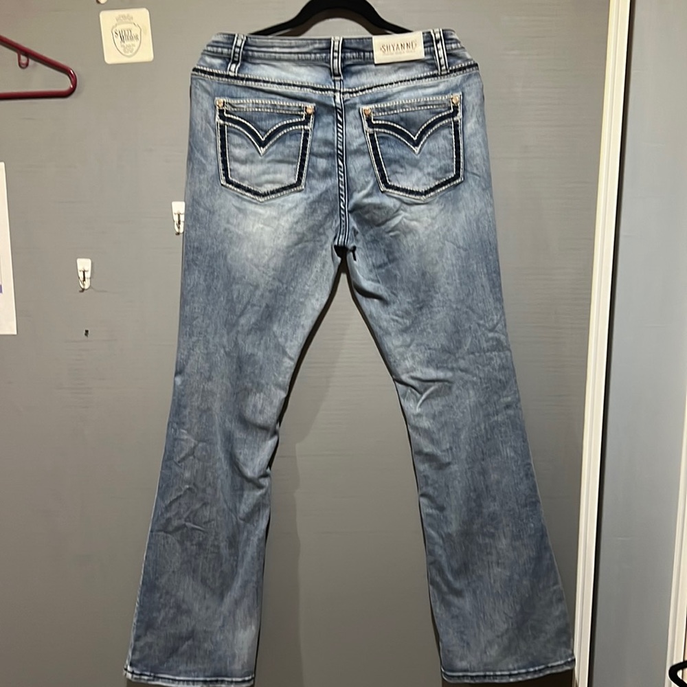 Size 32 Shyanne Jeans